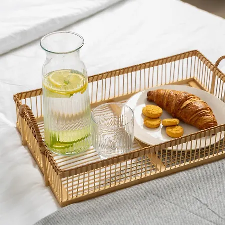 North By Urbanesq Cortina O * בוקרשט